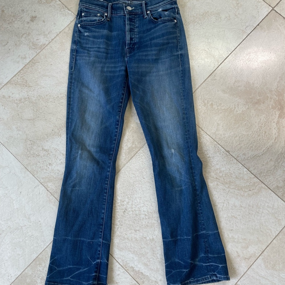 MOTHER denim The button insider crop